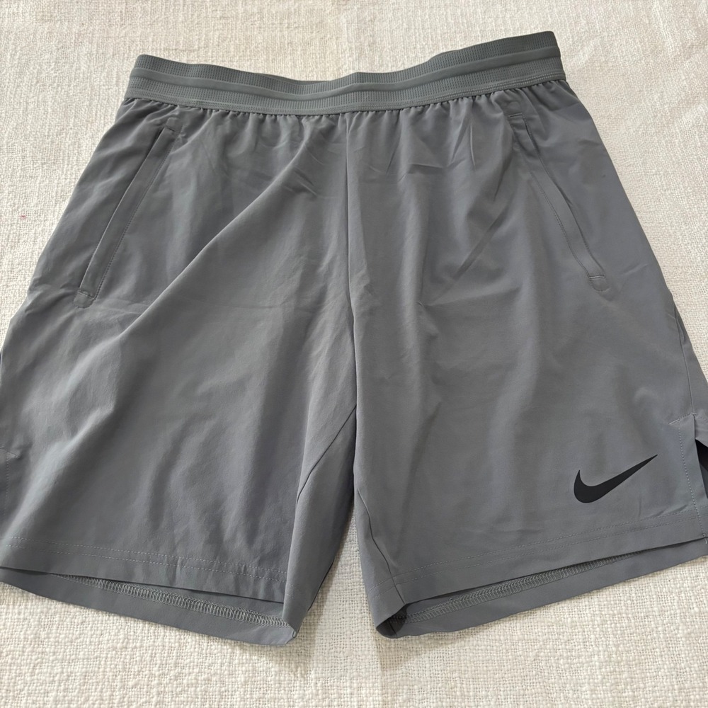 Nike Mens Standard Fit Training Shorts Gray Black Swoosh Logo IM#724611